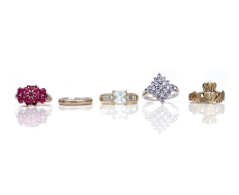 THREE 9CT GOLD RINGS AND TWO FURTHER RINGS (5)Comprising; a 9ct gold and diamond set Claddagh ring, ring size N and a half, a