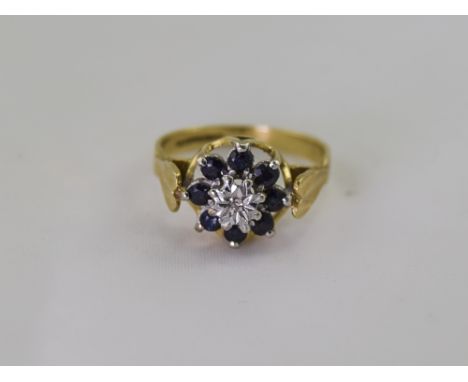 18ct Gold Set Sapphire and Diamond Cluster Ring, Flower head Setting. Fully Hallmarked. 