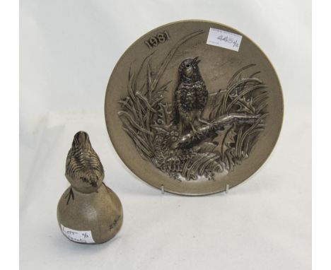 Poole Pottery Barbara Linley Adams 'A Christmas Carol' Fourth Christmas Plate 1981 Together With A Wren On Apple Sculpture
