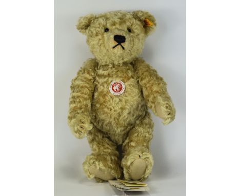 Steiff - Handmade Mohair Teddy Bear - Classic Teddy Bear 1920. Features Steiff Golden Stud In Ear, Internal Growler, Joined L