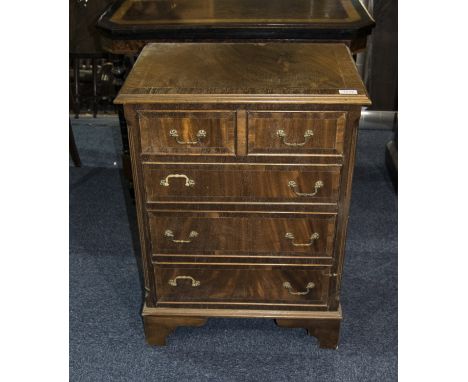Early 20thC Chest Of Drawers, 2 Short Over 3 Long Graduating Drawers Raised On Bracket Feet, Height 30 Inches, 22x15 Inches D