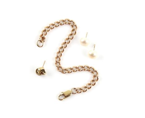 Curb bracelet with a lobster clasp in stamped 9 ct rose gold, bracelet length 19 cm, pair of button shaped pearl studs with 9