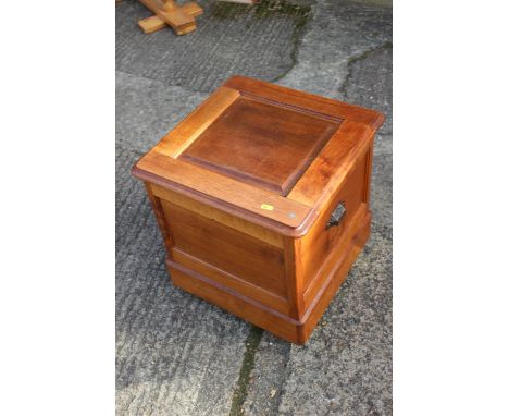 A mahogany commode stool with panelled top, 18" square x 19" high 