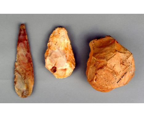 Three Stone Age tools the larger inscribed Haua Fteah, 9.5cm long. (3) Provenance ex. Prof RNDr Jan Jelinek, DrSc., anthropol