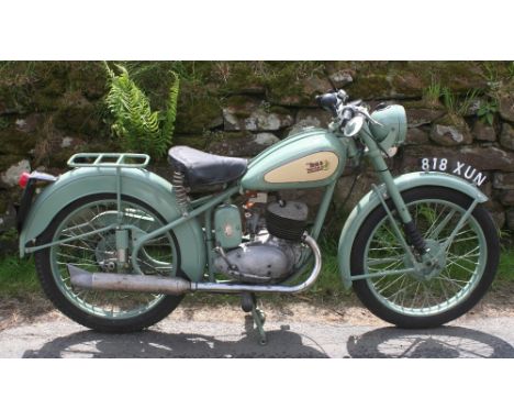 1954 BSA Bantam, 175 cc. Registration number 818 XUN. Frame number DB2S 25184 (V5C says DB25 25184). Engine number ED7B 28026