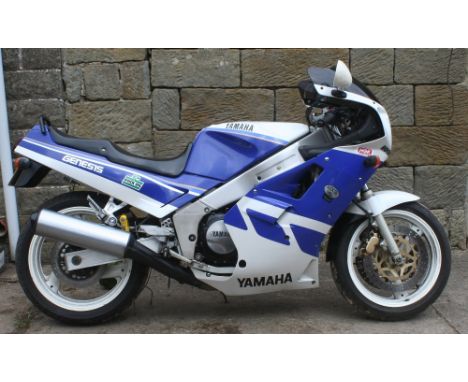 1987 Yamaha FZ750 Genesis, 750 cc. Registration number D362 ELL. Frame number 2LM026821. Engine number TBC. Produced between 