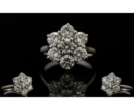 18ct White Gold Superb Quality Diamond Set Cluster Ring - flower head design. Set with seven round, modern, brilliant cut dia