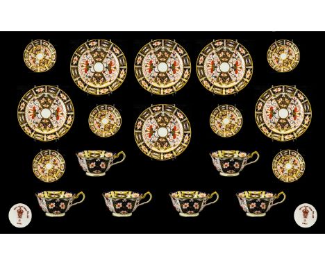 Royal Crown Derby Early 20th Century Set of Six Trios ( 18 ) Pieces. Comprises 6 Cups, 6 Saucers and 6 Six Side Plates. Patte