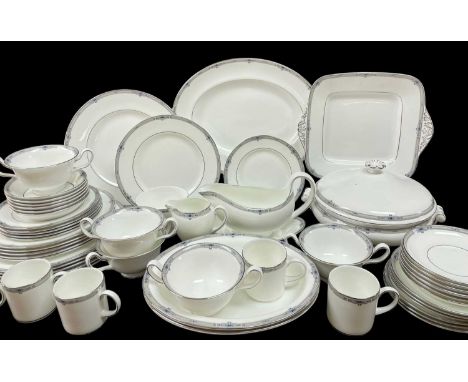 WEDGWOOD 'AMHERST' PATTERN BONE CHINA DINNER SERVICE, for six place settings, to include dinner plates, dessert and side plat