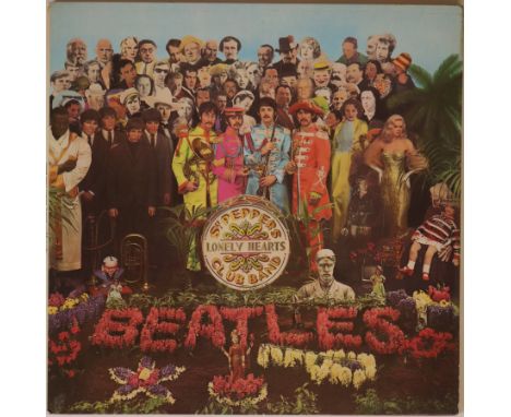 THE BEATLES - SGT PEPPER'S LONELY HEARTS CLUB BAND LP (IRISH EMERALD CONTRACT PRESSING - PCS 7027). Almost non-existent Irish