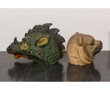 Full title: Two polychrome papier-m‰chŽ carnival masks of a dragon and a bear, Aalst, 1st half 20th C.Description:H 34,5 cmÊ 