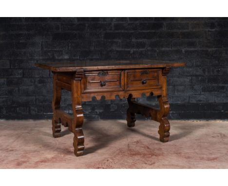 Full title: A Spanish walnut table, 18th C. and laterDescription:H 83,5 x L 141 x D 79 cmAbout this sale: Paul De Grande is o