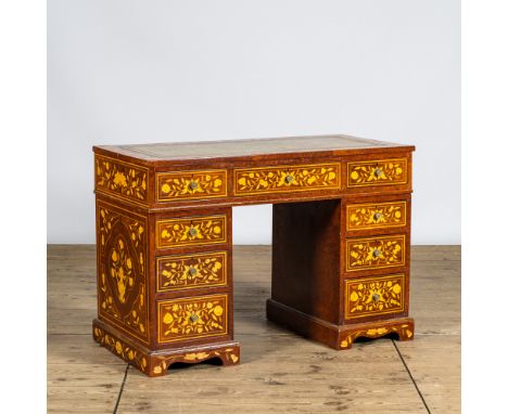 Full title: A Dutch mahogany floral marquetry secretaire, 19emeDescription:H 111 x L 57,5 x D 54 cmAbout this sale: Paul De G