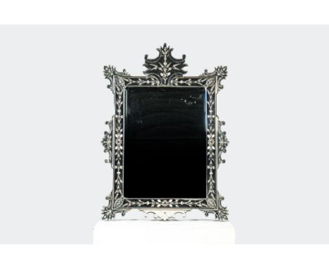Full title: A Venetian etched mirror, 20th C.Description:111 x 80 cmAbout this sale: Paul De Grande is one of the major deale