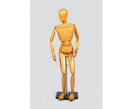 Full title: A life size beech wooden artist's model or mannequin, 20th C.Description:H 174 cmAbout this sale: Paul De Grande 