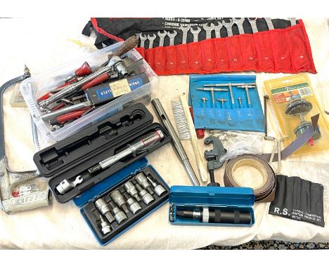 Large selection of tools, scanners, sockets, impact drivers, combination wrenches etc 