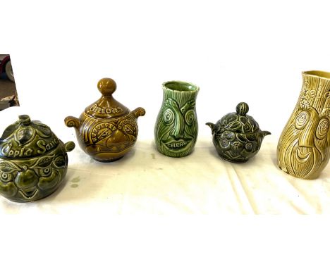 Vintage Sadler celery, cabbage, onion and apple sauce lidded dishes 