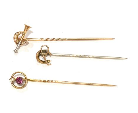 3 x 12ct gold antique stick pins inc. seed pearl, horseshoe, hunting, base metal pin, approximate weight 4.1g 