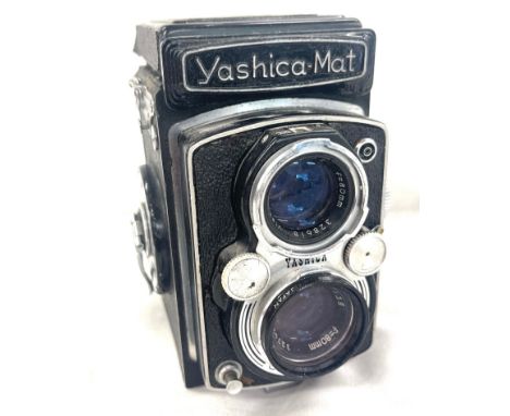 Vintage Yashica-Mat Copal-MXV Camera , untested 