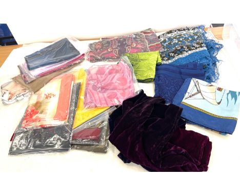 20 Vintage scarves (2 Jacqmar and others) 