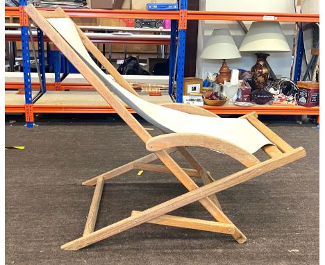 Vintage folding beach lounger \ deck chair 