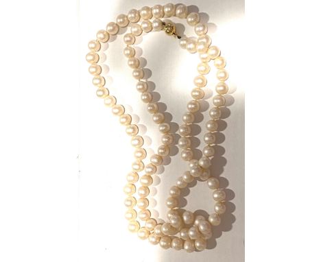 vintage 14ct gold clasped cultured pearl necklace, approximate weight 75.2g 