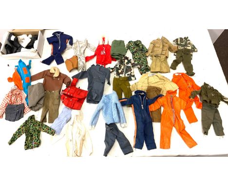 Large selection of vintage Palitoy action man clothes 