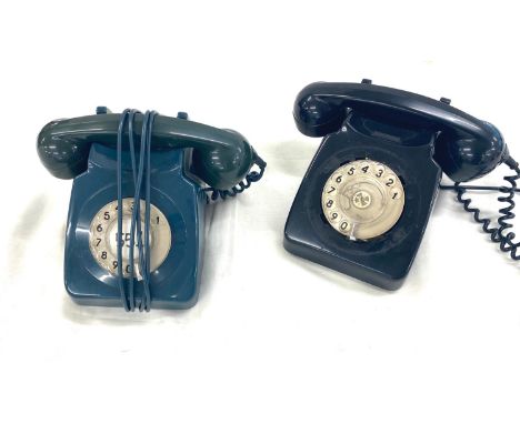 2 Vintage telephones 