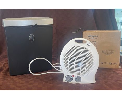 Selection of electronics, includes heater, shredder and ceiling light 