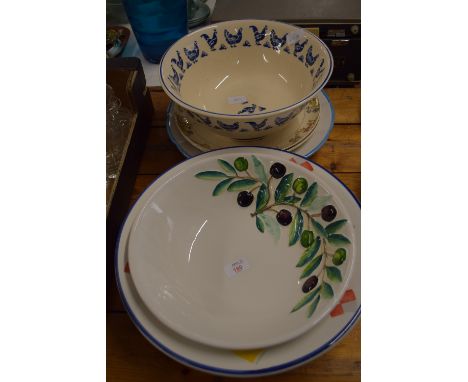 CERAMIC ITEMS, KITCHEN WARES, MAINLY BOWLS AND SERVING DISHES