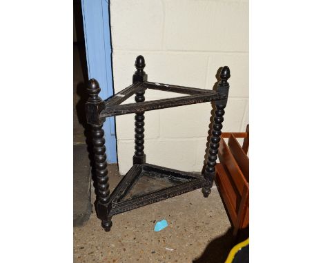 BOBBIN TURNED CORNER STICK STAND, WIDTH APPROX 61CM MAX