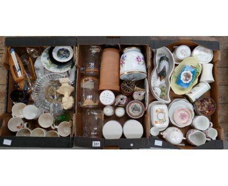 A mixed collection of items to include commemorative plates, kitchenalia, assorted ceramic items. (3 trays)