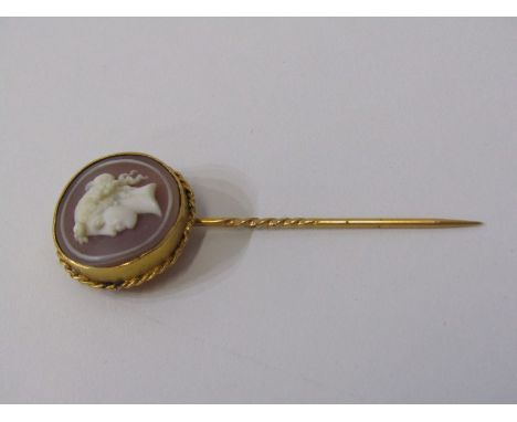 GOLD CAMEO STICK PIN, yellow gold stick pin (tested) set with a circular cameo, head of classical lady, 6cm 