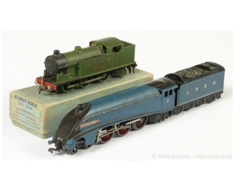 Hornby Dublo 3-rail EDL7 LNER green 0-6-2 Tank No.9596 - Good with vacuum pipe added to front buffer beam in Fair worn/faded 