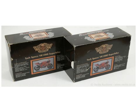 Pair of 1/9th scale Harley Davidson Racing models - VR1000 Superbike - orange, racing number 17 - Near Mint to Mint in Good p