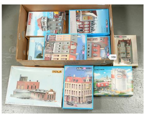 Continental Outline HO Gauge Scale plastic Lineside Kits Kibri Kits include 8391 Dusseldorf Beauty Salon; 8392 Dusseldorf Piz