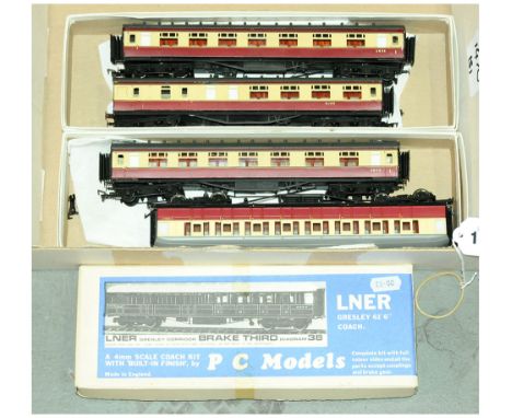 OO Gauge group of Coaches. 3 x crimson/cream metal kitbuilt Stanier Corridor Coaches (2 x 1st/3rd &amp; Brake/3rd) - Good Plu