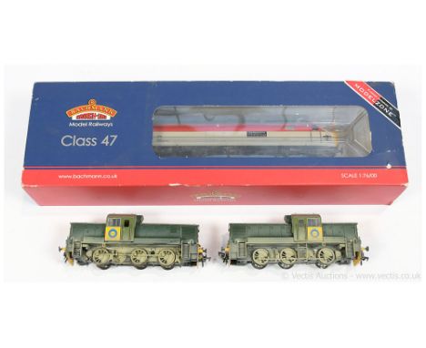 Bachmann 31-650W DCC Ready Technical Services red/grey Class 47 Diesel 47 972 "The Royal Army Ordnance Corps" - Good Plus (mi