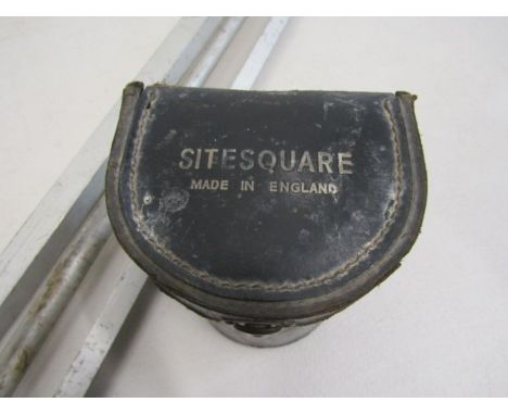 Vintage sitesquare and tripod