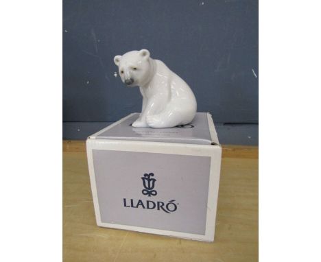 Lladro Polar bear in box&nbsp;