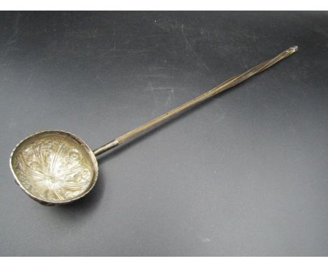 Silver and horn punch ladle- no hallmarks poss Indian silver