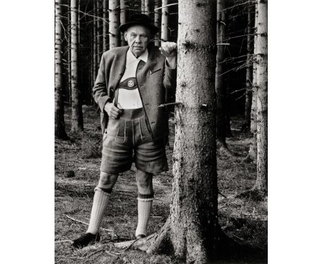 Moses, Stefan -- Oskar Maria Graf, Berg, from the series "Grosse Alte im Wald". 1964/printed circa 2000. Large-format digital