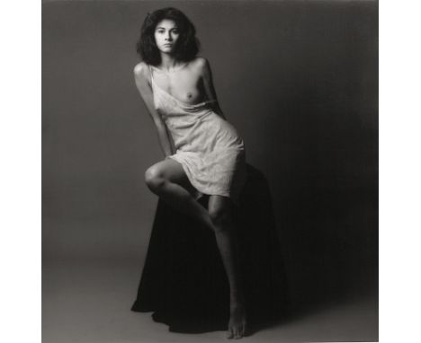 Sieff, Jeanloup -- Vogue, Italy. 1980s. Vintage gelatin silver print. 30,2 x 29,7 cm (40 x 29,7 cm). Signed, annotated by the