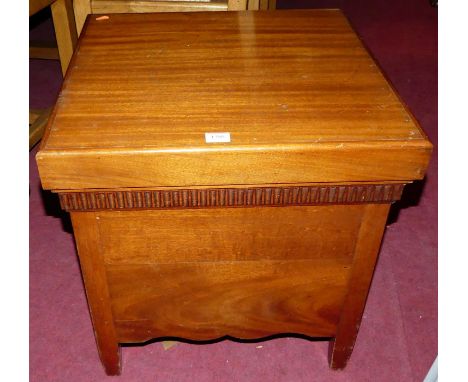 An early 20th century mahogany hinge top commode (lacking contents), w.50cm 