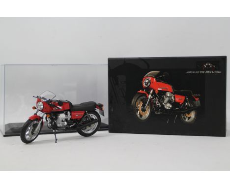 Minichamps - Moto Guzzi 850 MKI - Diecast Models. Minichamps: A 1:12 Scale Model of a Classic Bike Series Moto Guzzi 850 MKI 