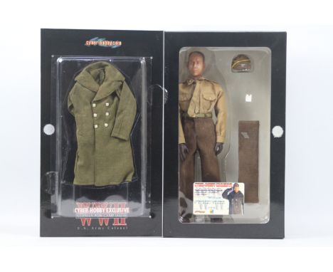 Dragon - A boxed Dragon Cyber-Hobby Exclusive 1:6 scale #70128 WW2 German POW Camp 1944/45  "William", US Army Colonel. The f