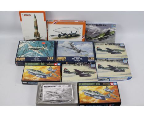 Tamiya - Special Armour - Trumpeter - Huma - 10 x boxed aircraft models in various scales including 3 x Messerschmitt Me262 A