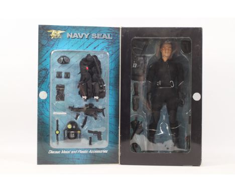 Blue Box - A boxed Blue Box 'Elite Force' 1:6 scale Navy Seal 'Stringray' action figure. The figure and accessories appear to