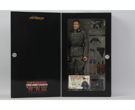 Dragon - A boxed Dragon #70334 Cyber-Hobby Exclusive 1:6 scale WW2 Karachev 1943 'Hauptmann Gerhard Konopka" Panzergenadier D
