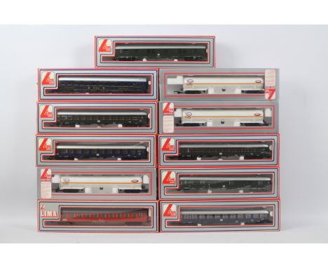 Lima - A rake of 11 HO and OO gauge passenger coaches and tanker wagons. Lot includes Lima L305645 102t Procor bogie 'Esso' t